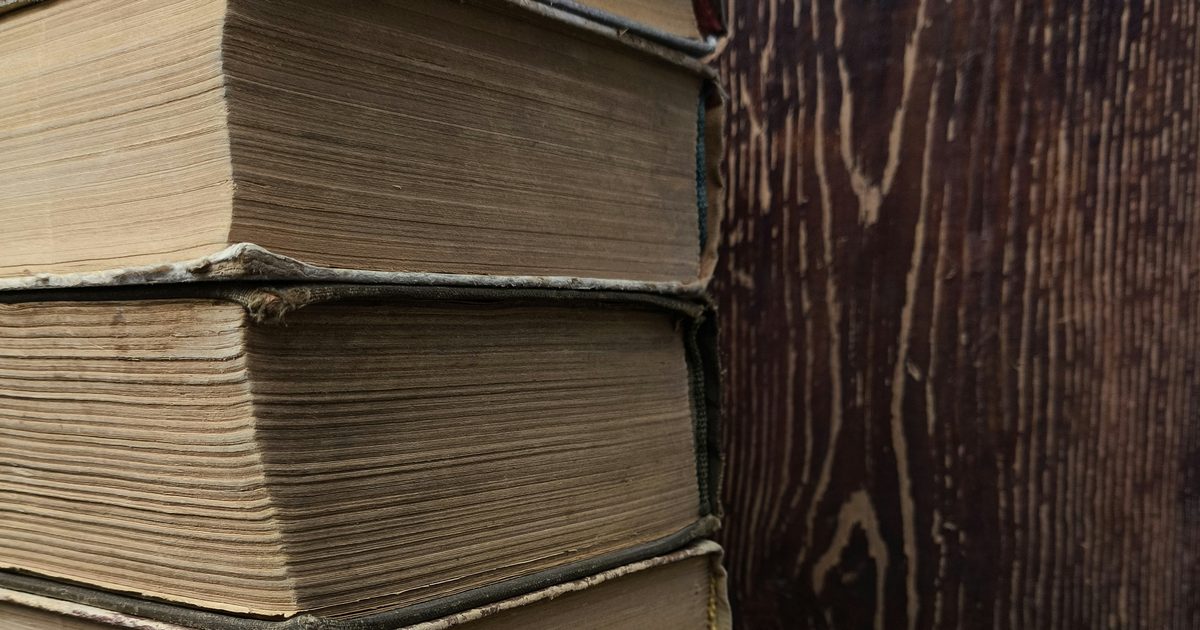 15 Best Business Books for Entrepreneurs in 2026: CEO Reading List